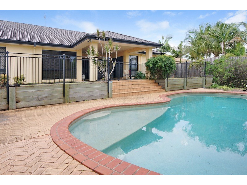 24 Vaucluse Street, Forest Lake QLD 4078