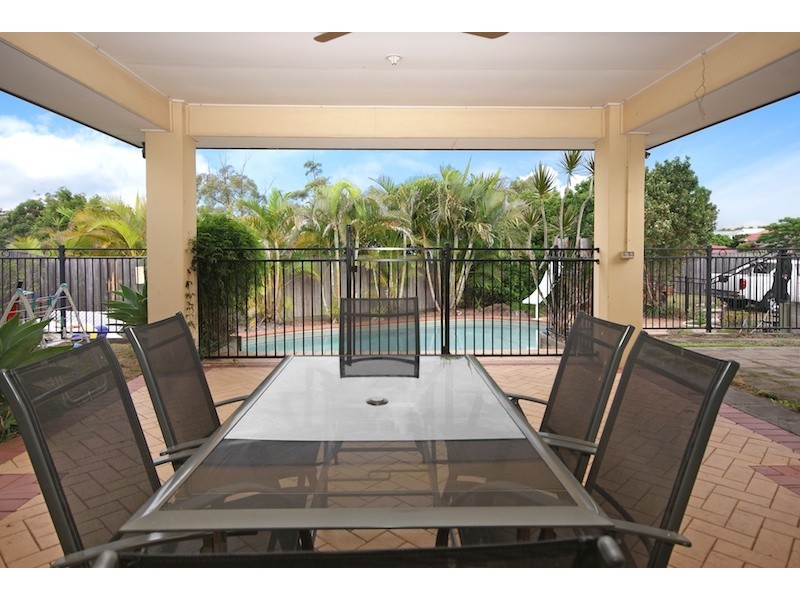 24 Vaucluse Street, Forest Lake QLD 4078