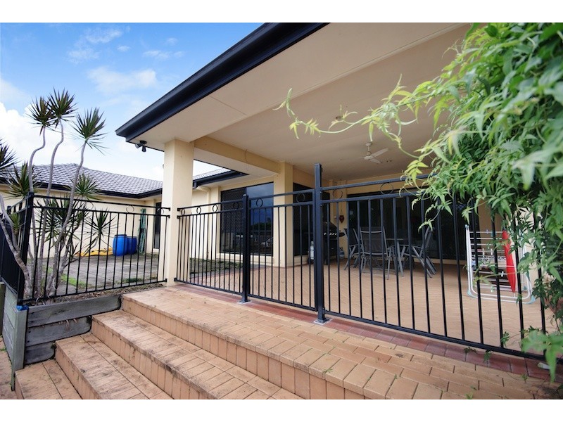 24 Vaucluse Street, Forest Lake QLD 4078