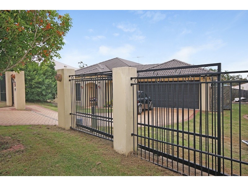 24 Vaucluse Street, Forest Lake QLD 4078