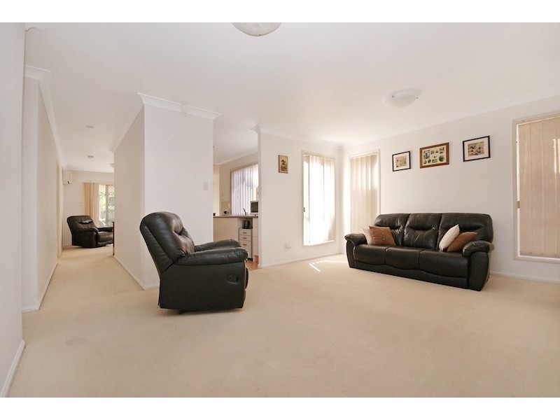 6 Eider Close, Forest Lake QLD 4078