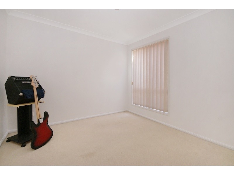 6 Eider Close, Forest Lake QLD 4078