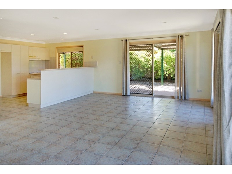 27 Settlers Circuit, Forest Lake QLD 4078