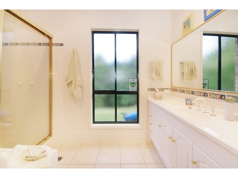 20 St Ives Circuit, Forest Lake QLD 4078