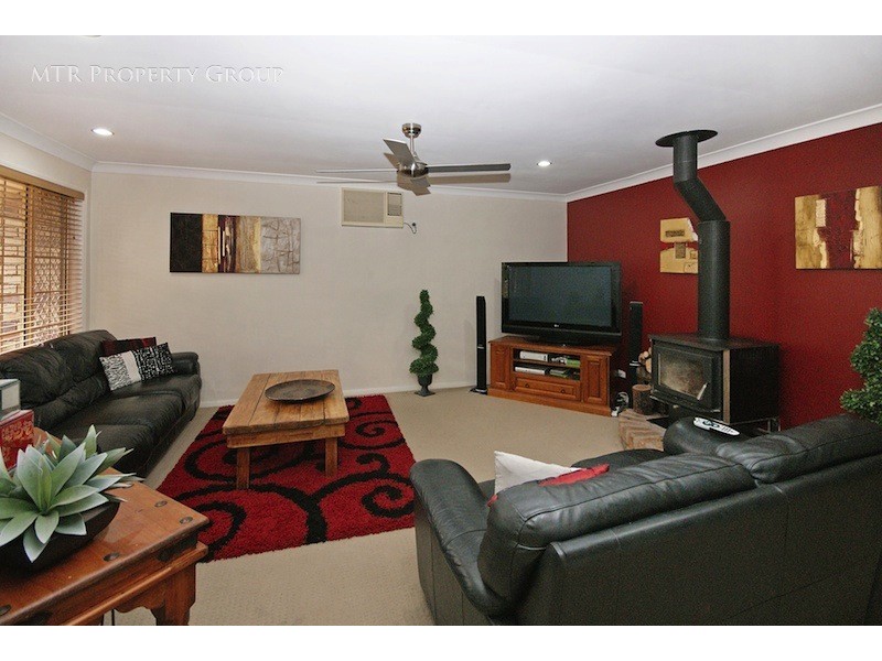 37 Cook Street, Forest Lake QLD 4078