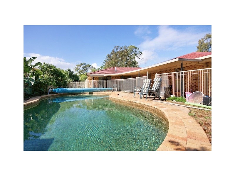 7 Springfield Place, Forest Lake QLD 4078