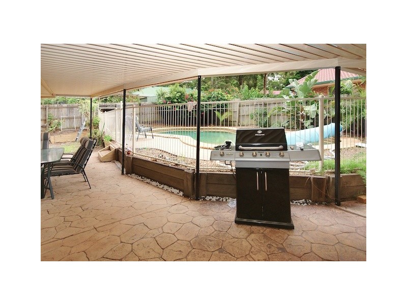 7 Springfield Place, Forest Lake QLD 4078