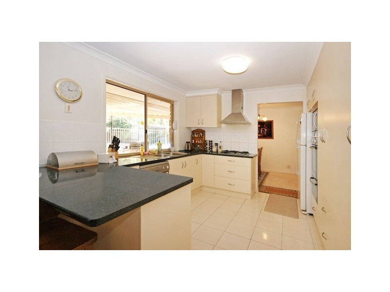 7 Springfield Place, Forest Lake QLD 4078