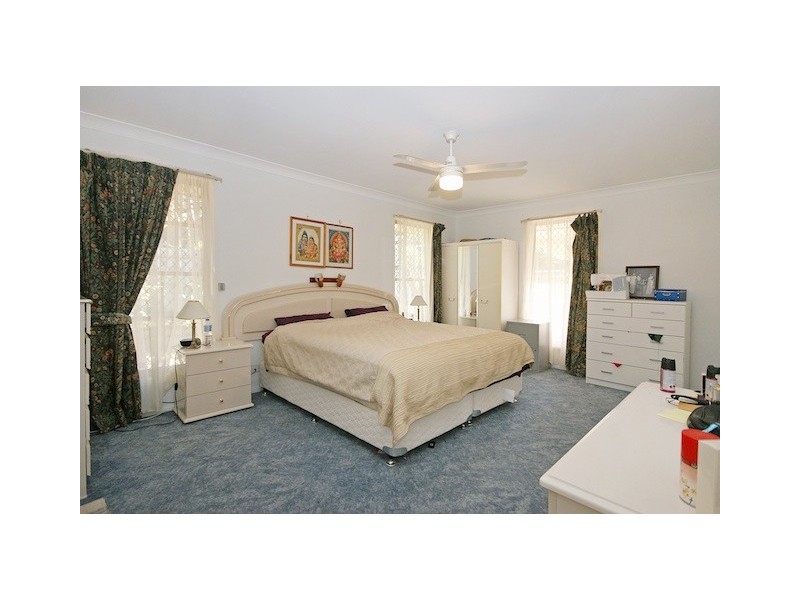 7 Springfield Place, Forest Lake QLD 4078