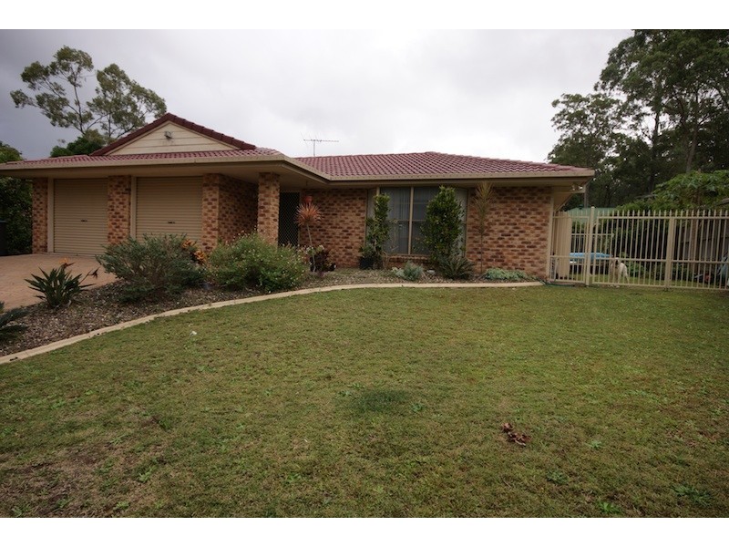 7 Springfield Place, Forest Lake QLD 4078