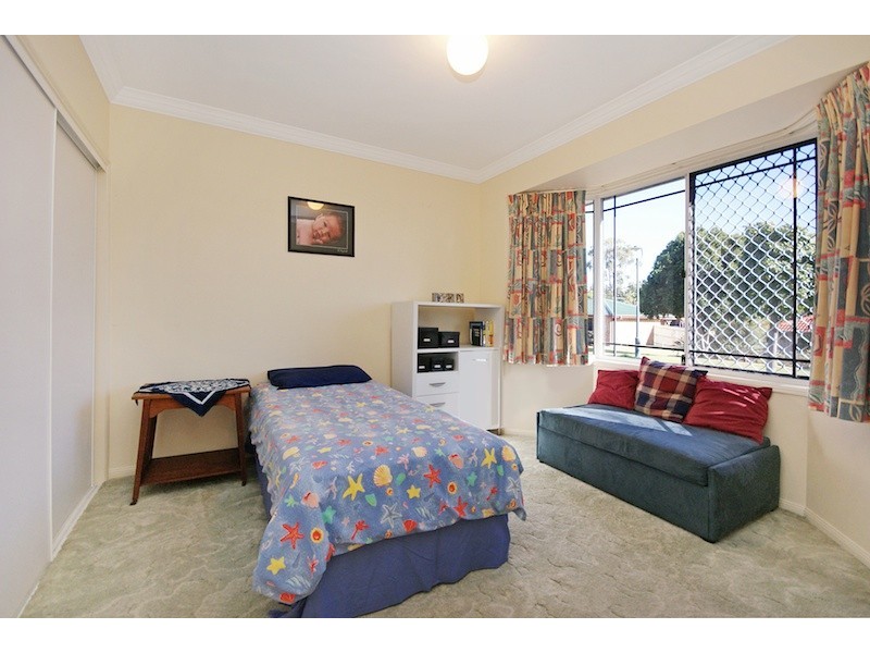 11 Blaxland Place, Forest Lake QLD 4078