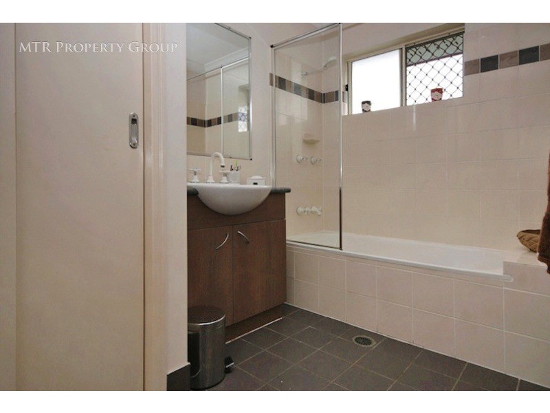 51 Moran Crescent, Forest Lake QLD 4078