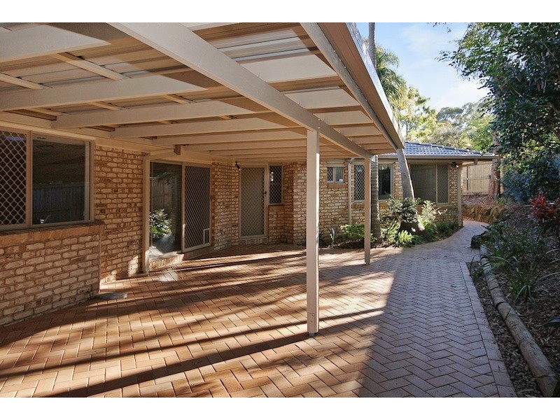33 Renoir Crescent, Forest Lake QLD 4078