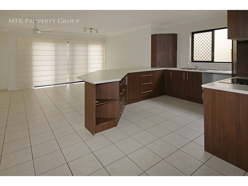 9 Cobourg Street, Forest Lake QLD 4078