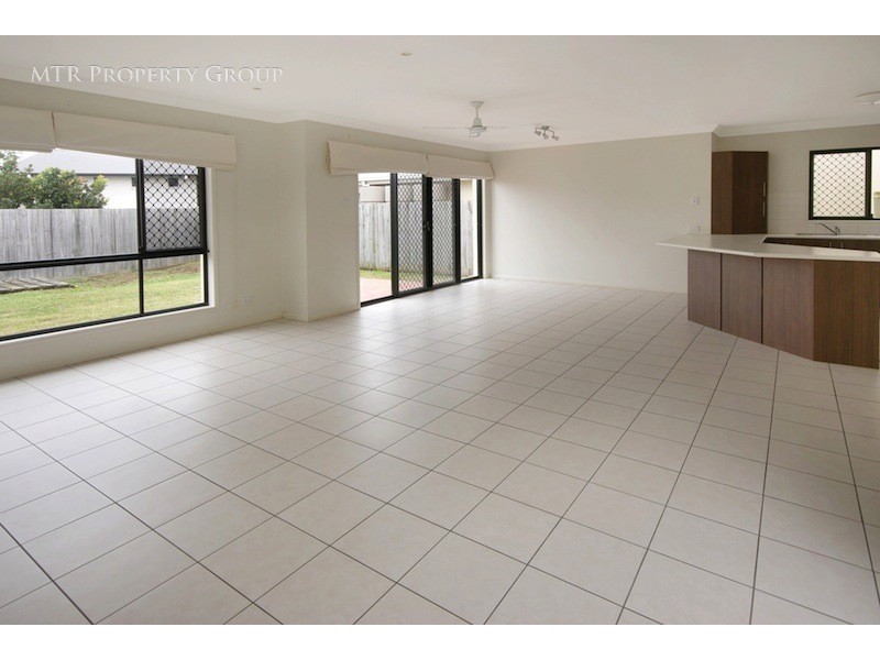 9 Cobourg Street, Forest Lake QLD 4078