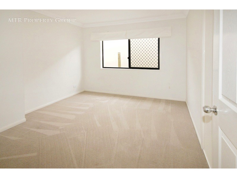 9 Cobourg Street, Forest Lake QLD 4078