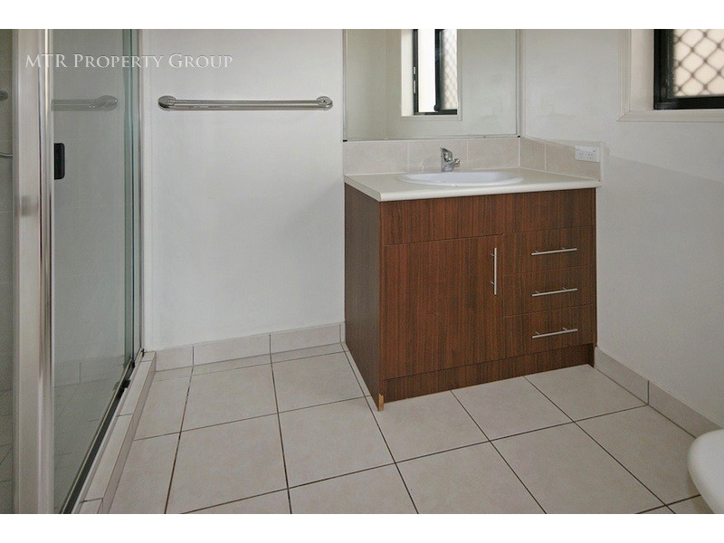 9 Cobourg Street, Forest Lake QLD 4078