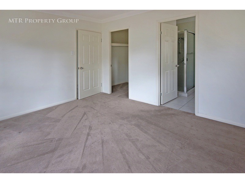 9 Cobourg Street, Forest Lake QLD 4078