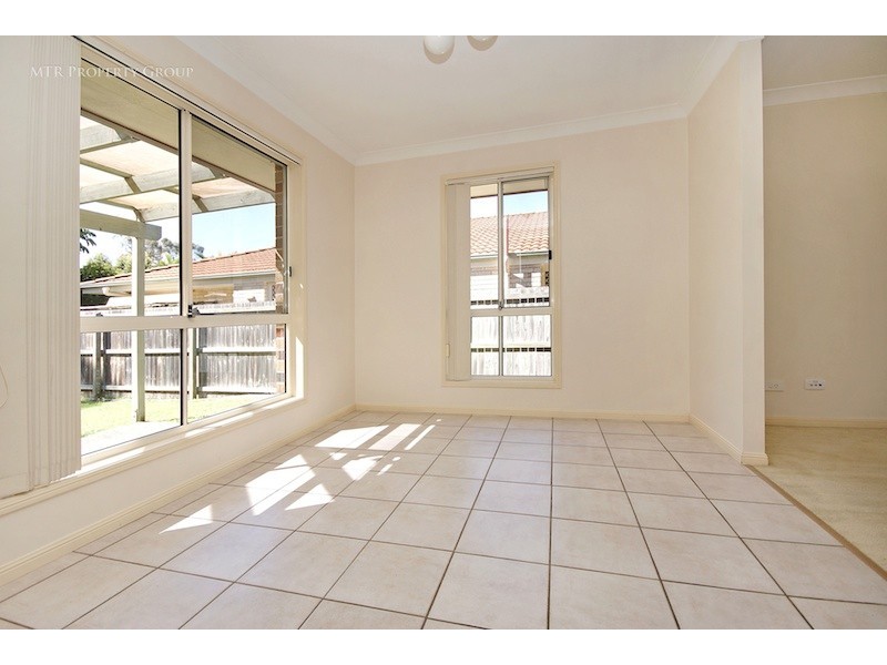 4 Coot-tha Place, Forest Lake QLD 4078