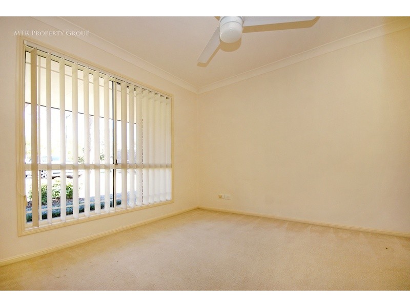 4 Coot-tha Place, Forest Lake QLD 4078