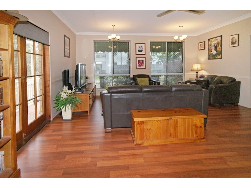 35 Eungella Terrace, Forest Lake QLD 4078