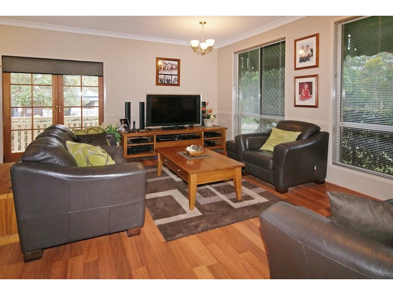 35 Eungella Terrace, Forest Lake QLD 4078