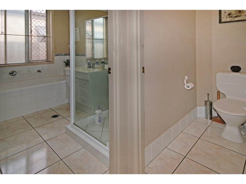 35 Eungella Terrace, Forest Lake QLD 4078