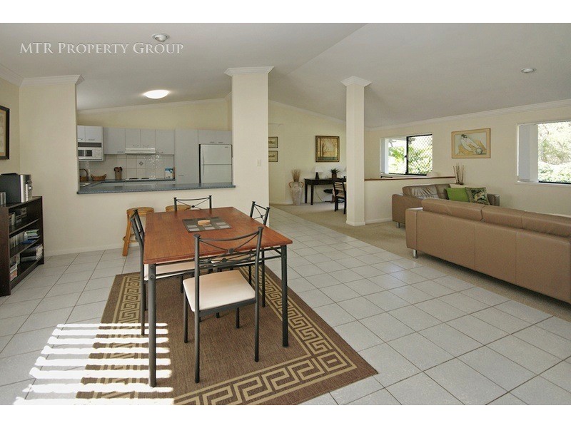 13 Regents Circuit, Forest Lake QLD 4078