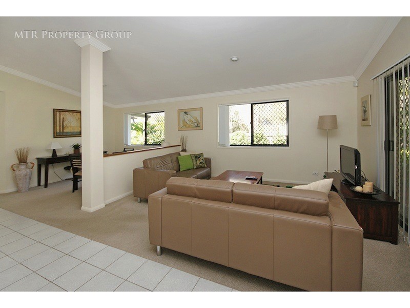 13 Regents Circuit, Forest Lake QLD 4078