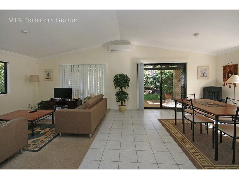 13 Regents Circuit, Forest Lake QLD 4078