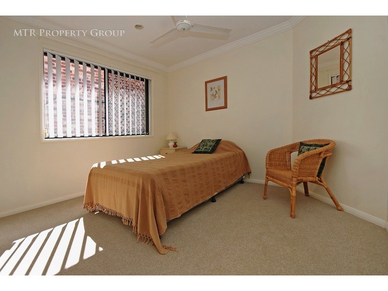 13 Regents Circuit, Forest Lake QLD 4078