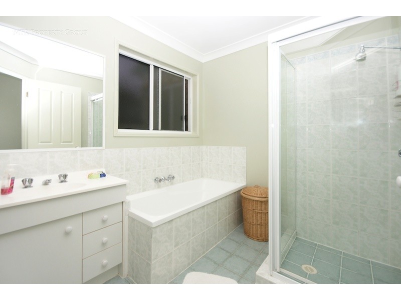 5 Princeton Place, Forest Lake QLD 4078