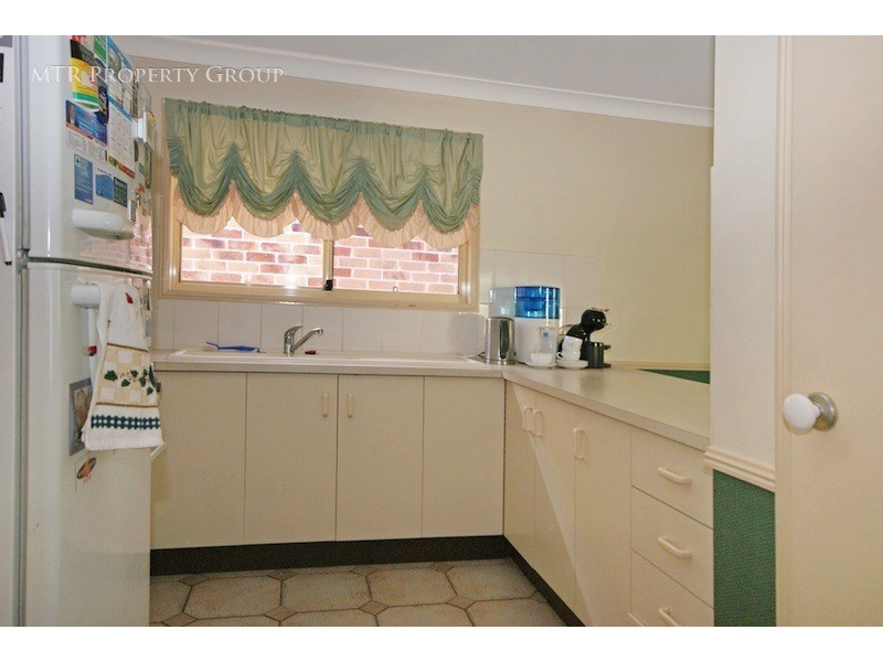 1 Larra Court, Forest Lake QLD 4078