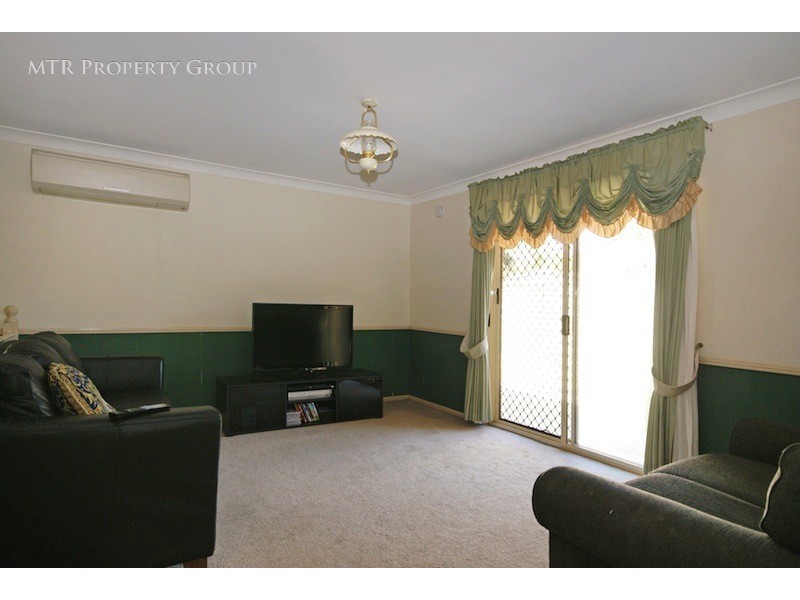 1 Larra Court, Forest Lake QLD 4078