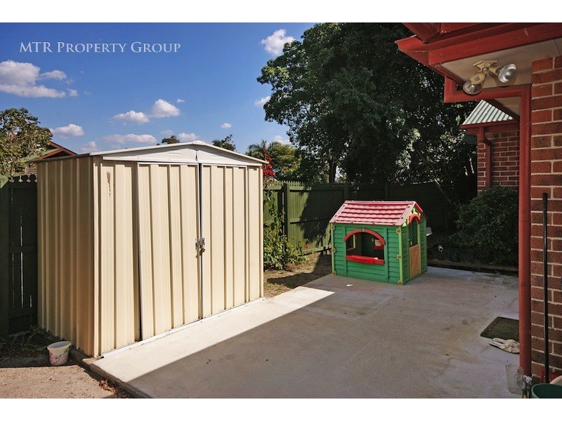 1 Larra Court, Forest Lake QLD 4078