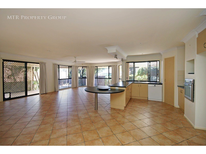 10 Pintail Crescent, Forest Lake QLD 4078