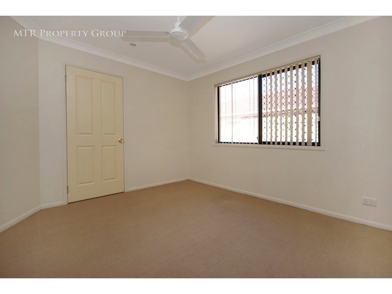 10 Pintail Crescent, Forest Lake QLD 4078