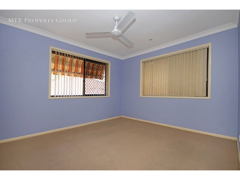 10 Pintail Crescent, Forest Lake QLD 4078