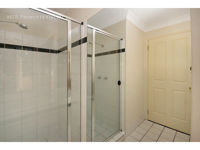 10 Pintail Crescent, Forest Lake QLD 4078