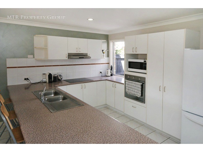 25 Rimu Cres, Forest Lake QLD 4078