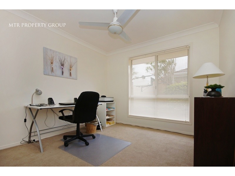 24 Noumea Place, Forest Lake QLD 4078