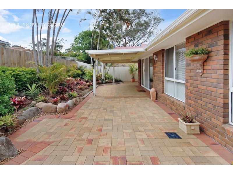 24 Noumea Place, Forest Lake QLD 4078