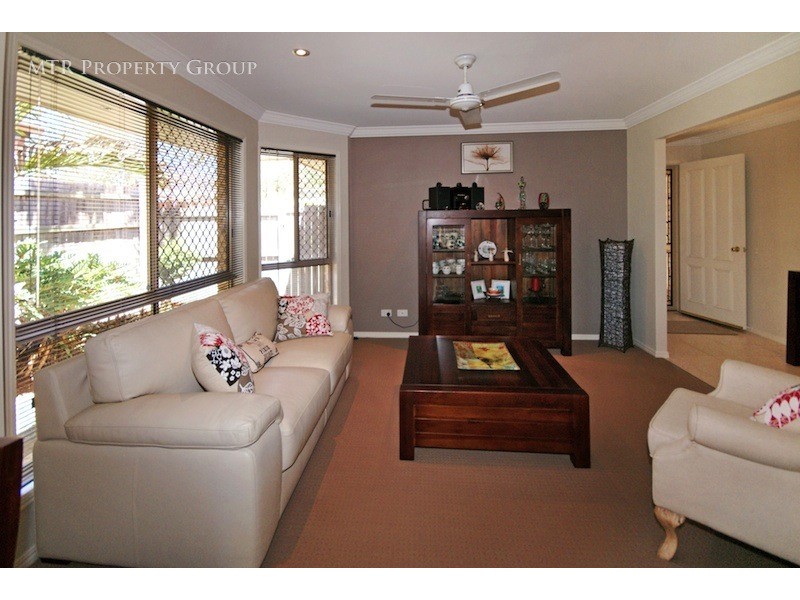 22 Kondalilla Parade, Forest Lake QLD 4078