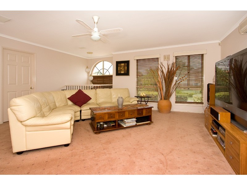 27 Alexandrina Circuit, Forest Lake QLD 4078