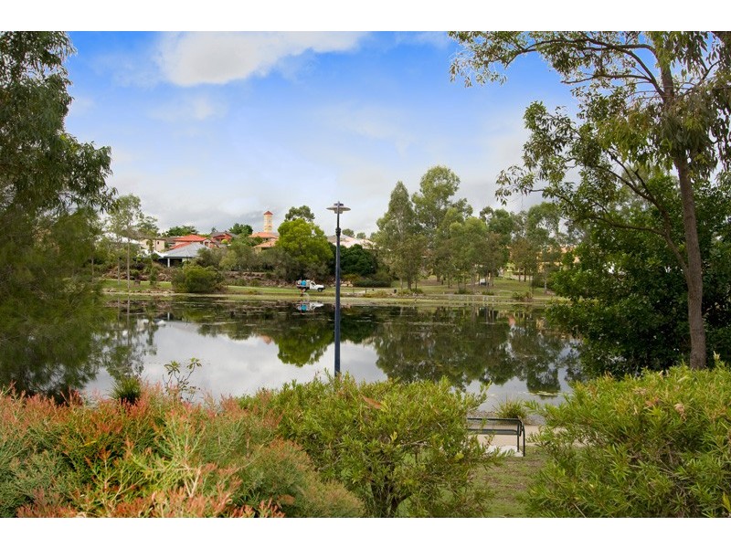 27 Alexandrina Circuit, Forest Lake QLD 4078