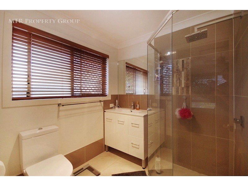 11 Hawthorne Street, Forest Lake QLD 4078