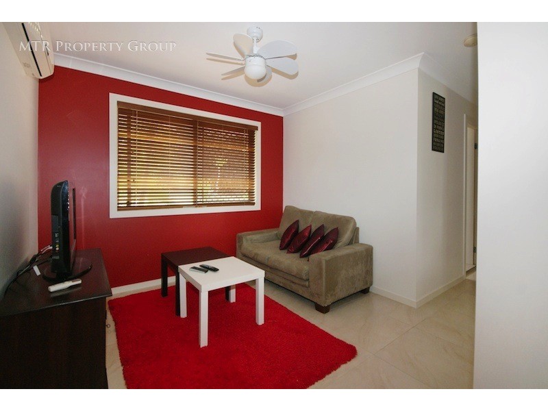 11 Hawthorne Street, Forest Lake QLD 4078