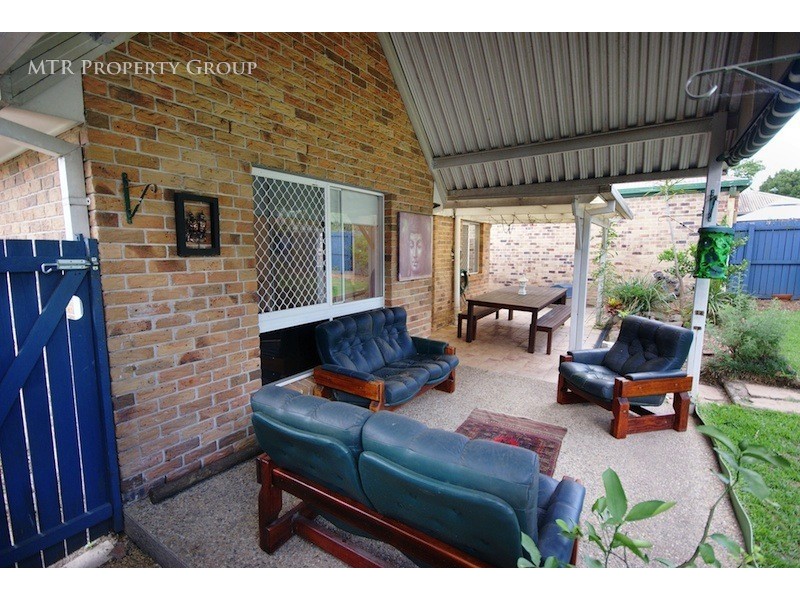 8 Cedar Close, Forest Lake QLD 4078