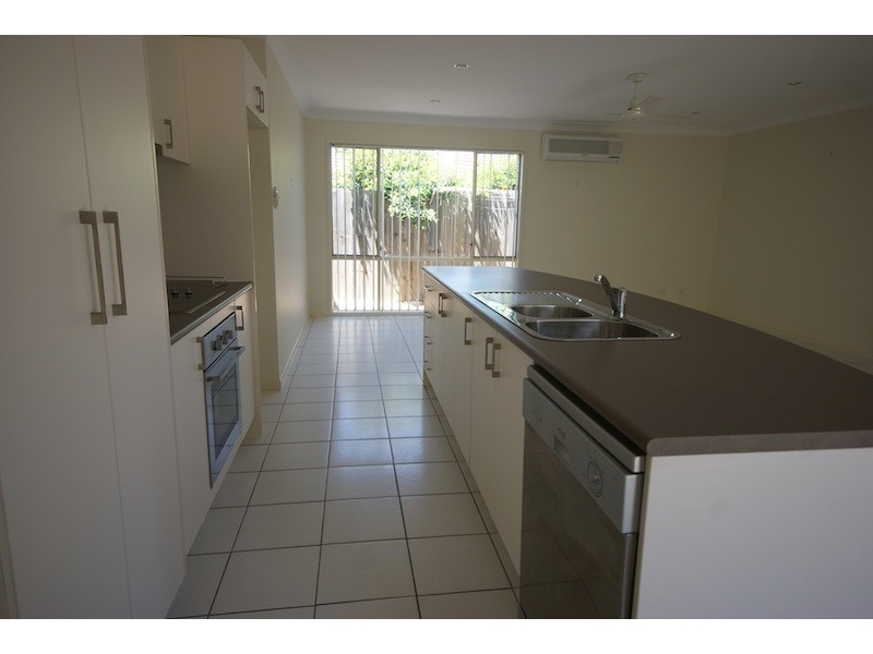 6 Nullarbor Cct, Forest Lake QLD 4078