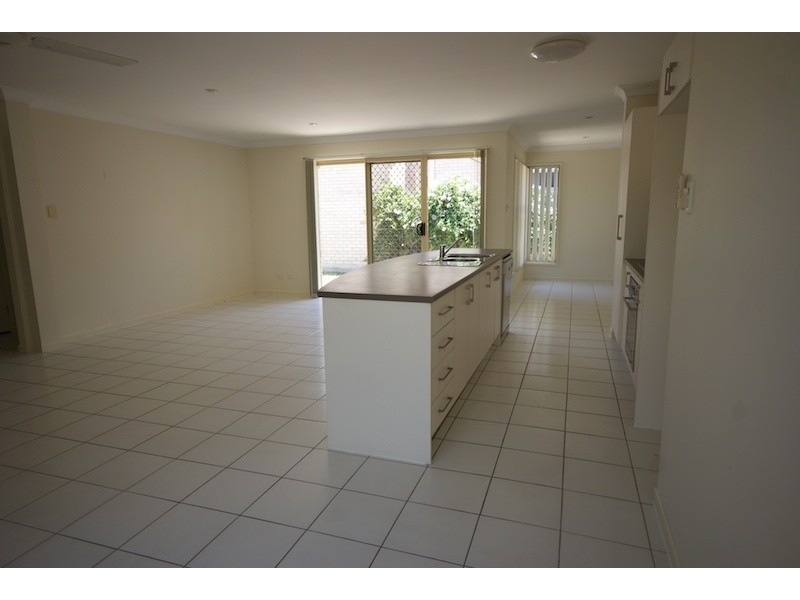 6 Nullarbor Cct, Forest Lake QLD 4078